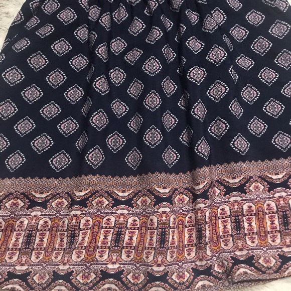 Summer dress w/pockets - Picture 2 of 2